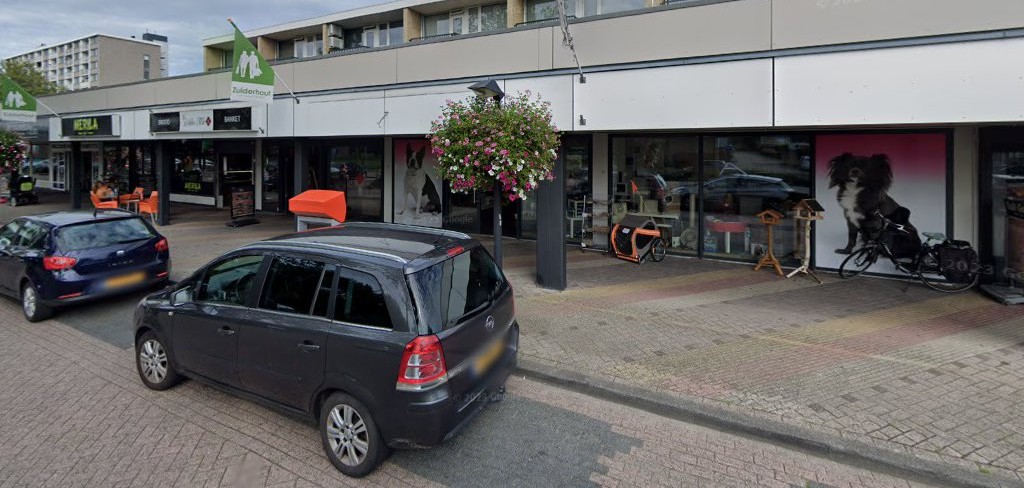 Winkelcentrum Zuiderhout in Oosterhout, waar Dierenshop Casa gevestigd is